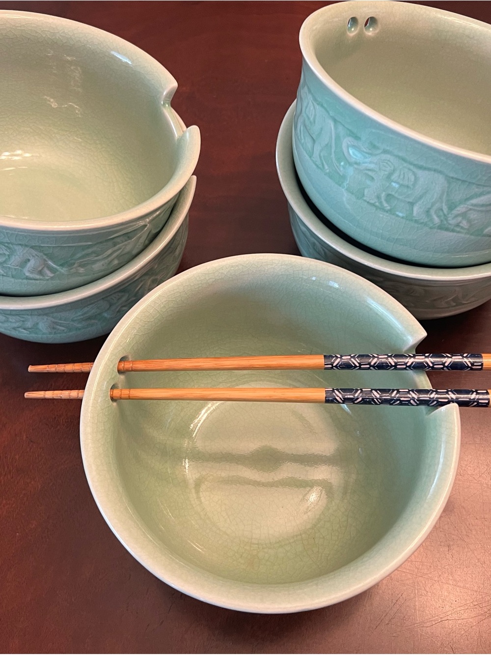 Celadon Ceramic Noodle Bowls with Chopstick Rest - Soft Green Set